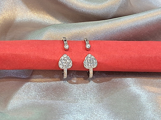 Silver toering with White AD Gemstone