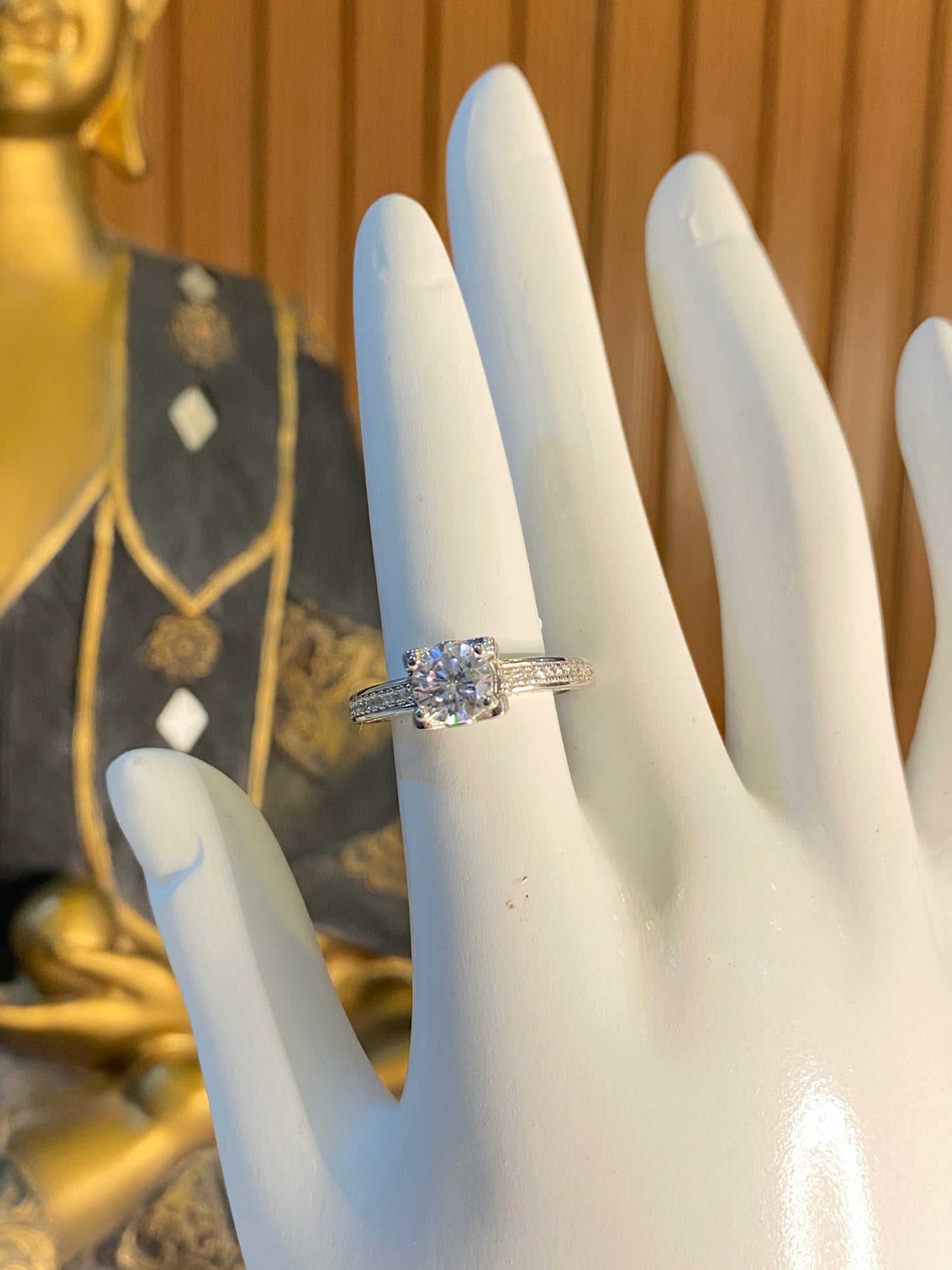 Silver Cutstone Ring Size 6