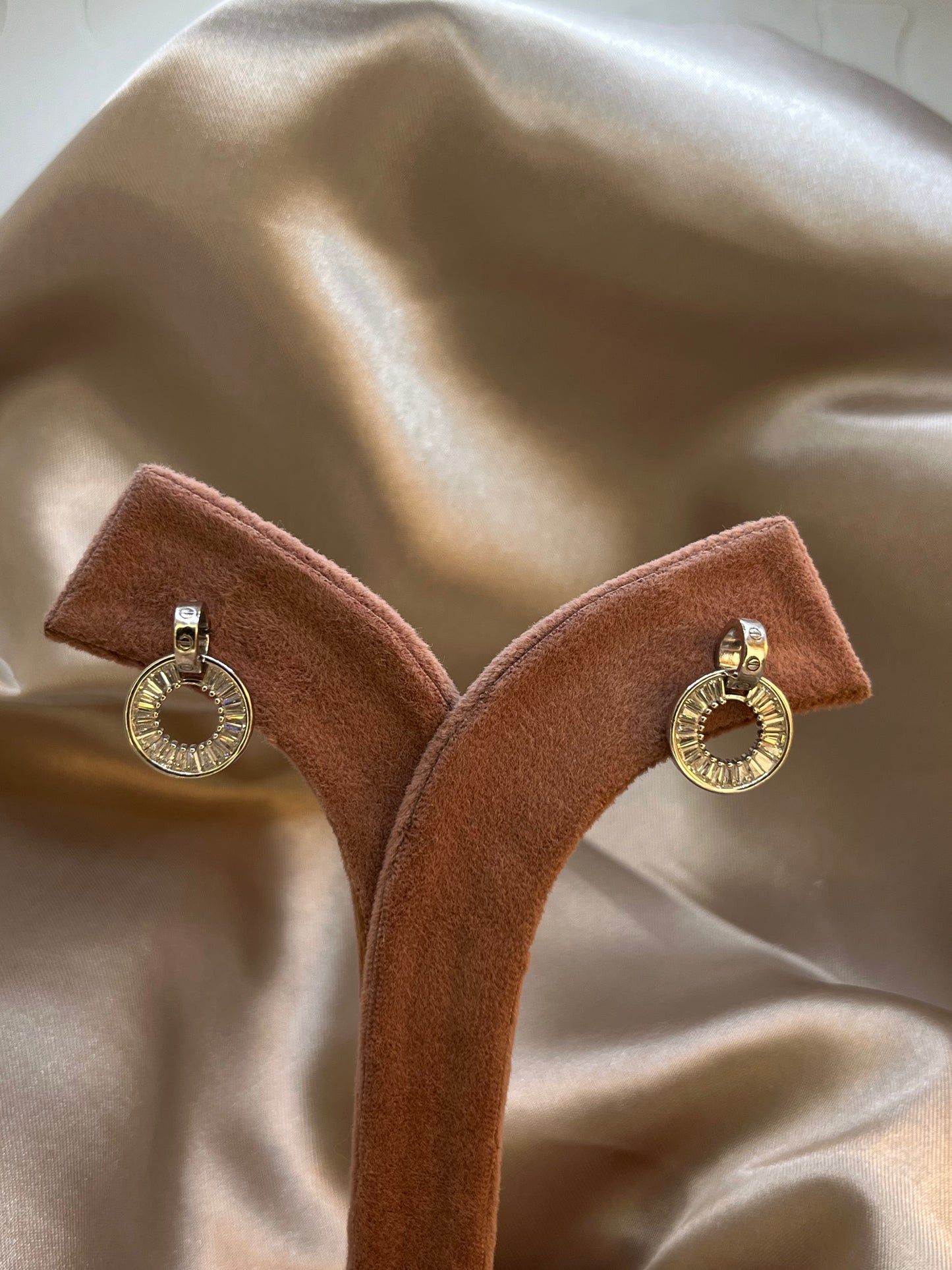 Cutstone Earring