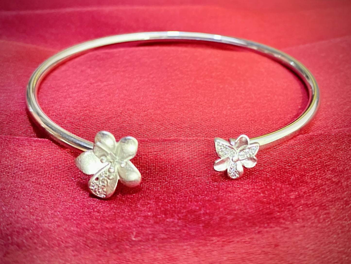 Silver Kada Floral (Silver White)