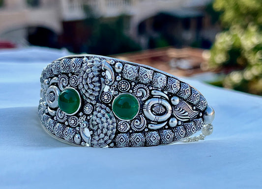 Ethnic Openable Bracelet