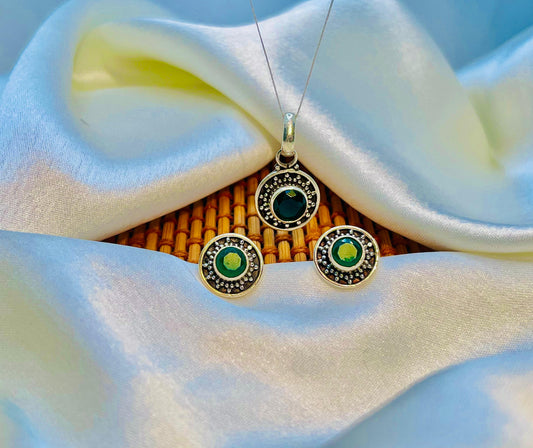 Cutstone Pendant
