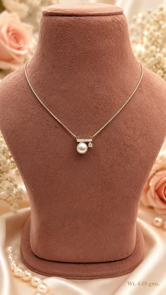 Silver pearl necklace