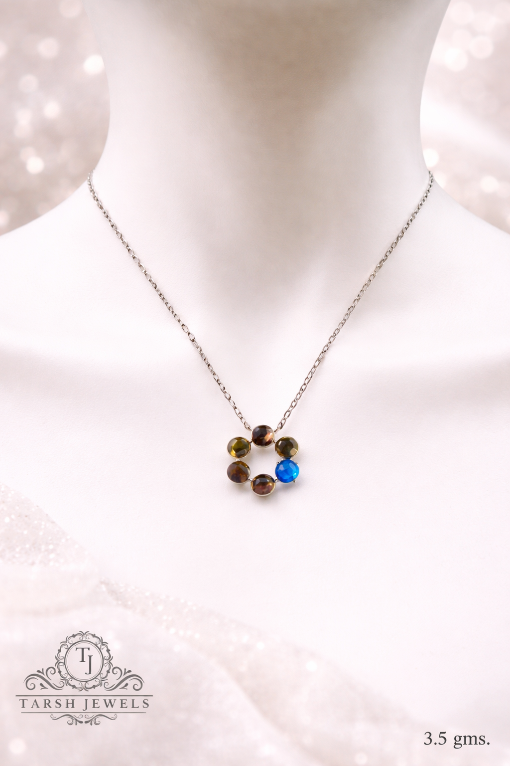 Floral Pendant with Necklace