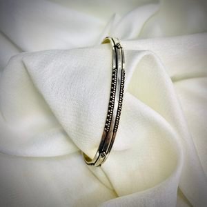Bracelets & Bangles
